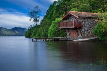 Cottage on the lake